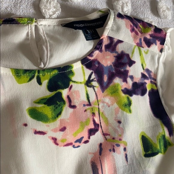 FRENCH CONNECTION flowery blouse 🌸 - Picture 2 of 5